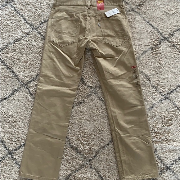 Men’s Levi’s khaki pants. - Picture 5 of 5